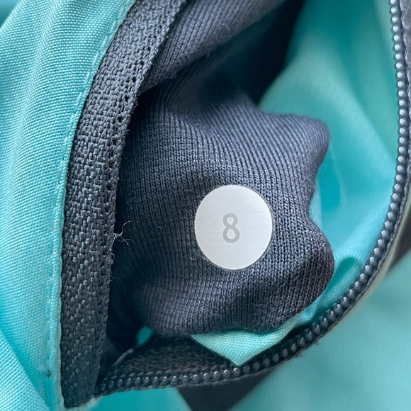 SOLD Lululemon Run Tracker Skirt Blue - Picture 3 of 4